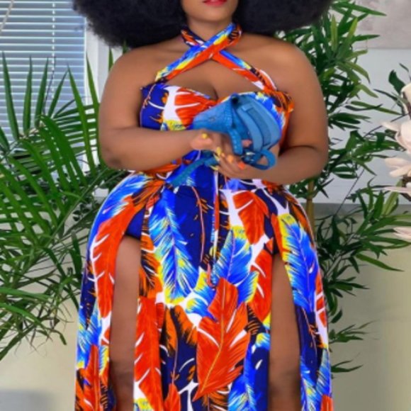 Feat-HER Halter Dress - Picture 1 of 2